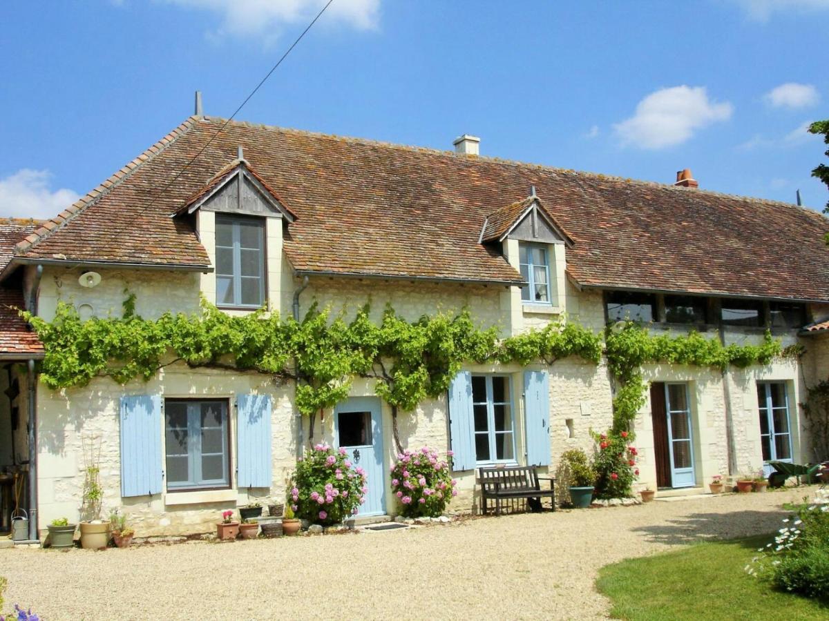Gite Et Chambres D'Hotes Le Chene Billault Pouant Exteriör bild