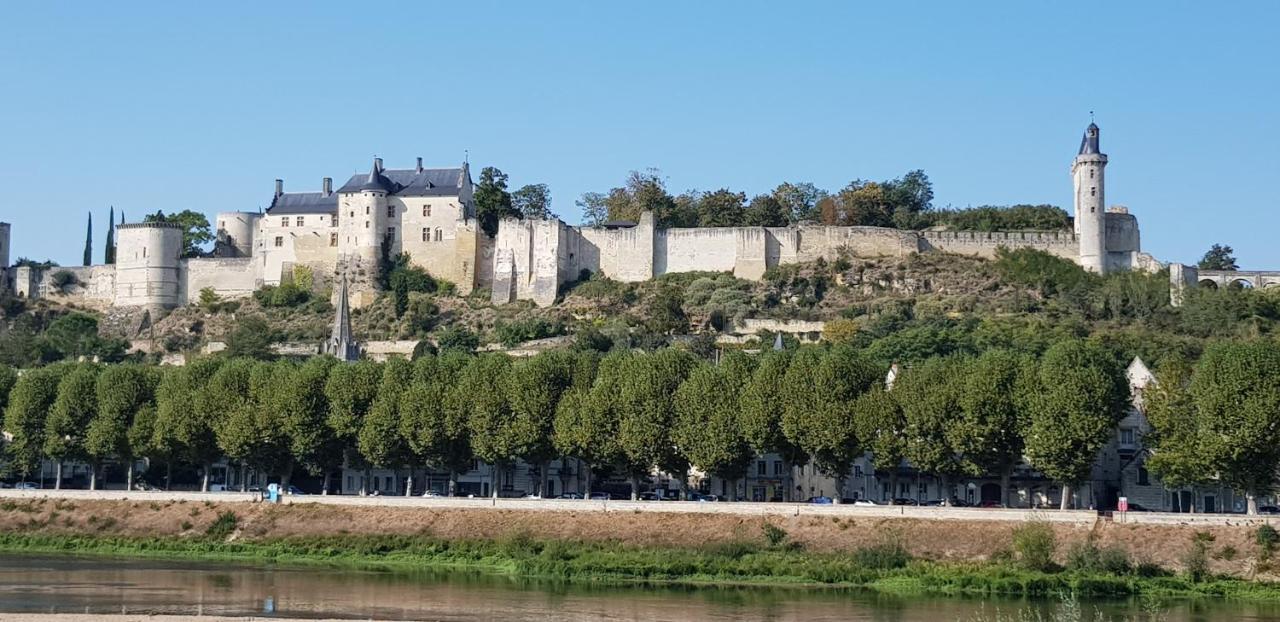Gite Et Chambres D'Hotes Le Chene Billault Pouant Exteriör bild