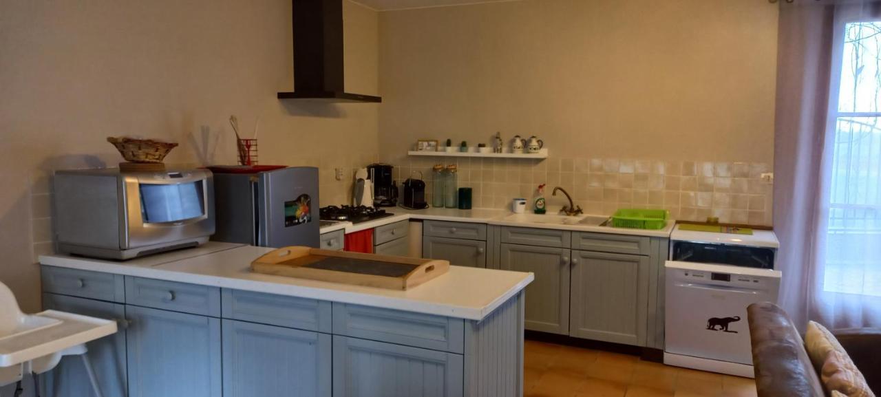 Gite Et Chambres D'Hotes Le Chene Billault Pouant Exteriör bild
