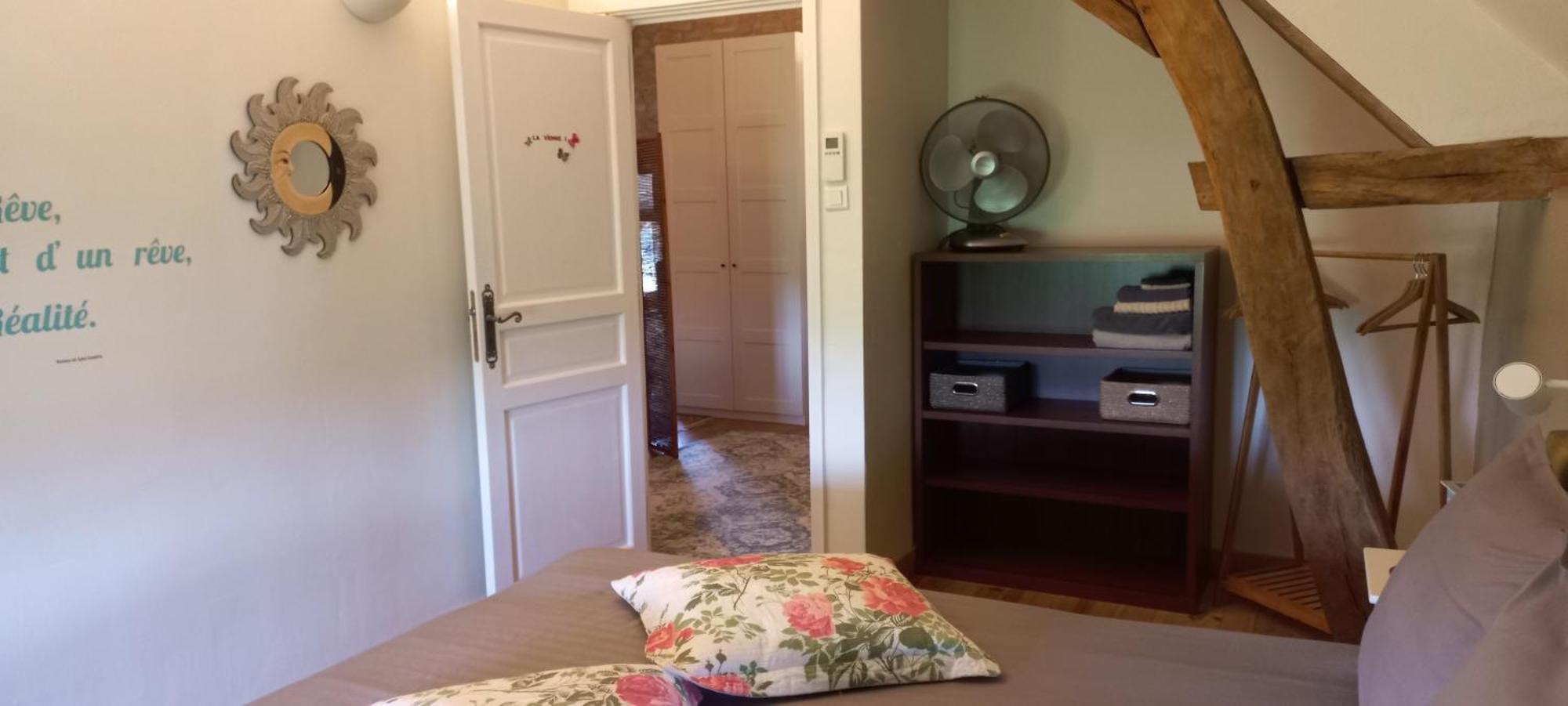 Gite Et Chambres D'Hotes Le Chene Billault Pouant Exteriör bild